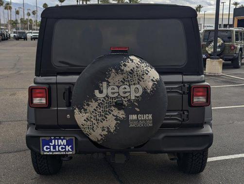 Granite Crystal Metallic Clearcoat 2020 Jeep Wrangler Sport S