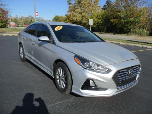 2019 Hyundai SONATA SE