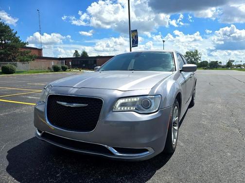 2015 Chrysler 300 Limited