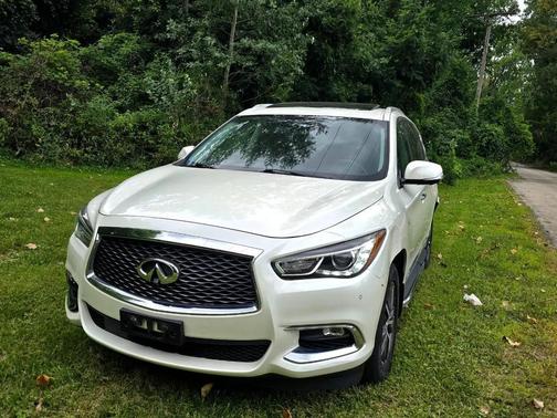 2017 INFINITI QX60 Base