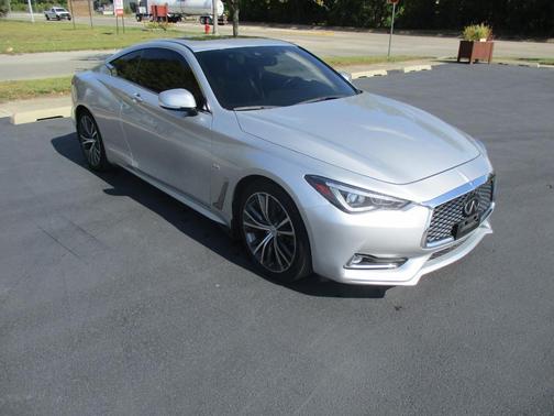 2019 INFINITI Q60 3.0T LUXE