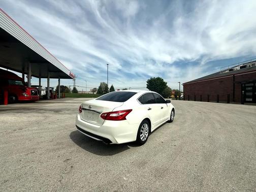 2016 Nissan Altima 2.5 SR