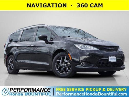 2018 Chrysler Pacifica Touring-L Plus