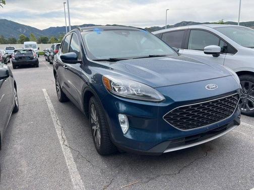 2020 Ford Escape Titanium Hybrid