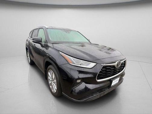 2022 Toyota Highlander Limited
