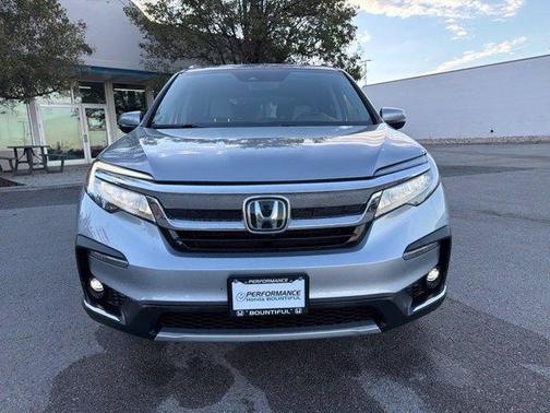 Lunar Silver Metallic 2021 Honda Pilot Touring 7-Passenger