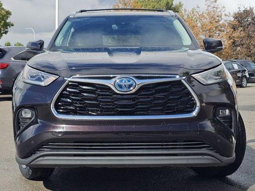 2022 Toyota Highlander Hybrid Limited