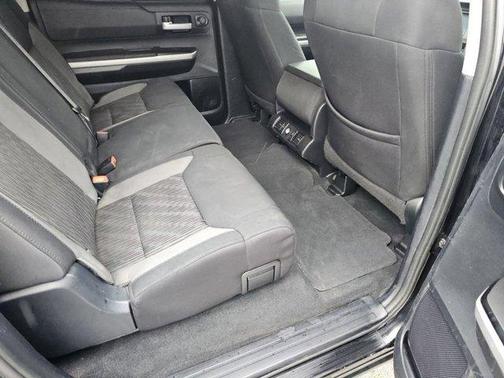 Black 2015 Toyota Tundra SR5