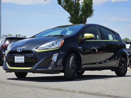 2016 Toyota Prius c Persona Series