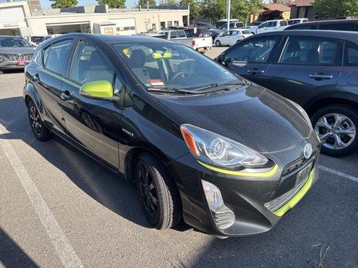2016 Toyota Prius c Persona Series