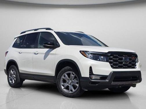 Platinum White Pearl 2025 Honda Passport TrailSport