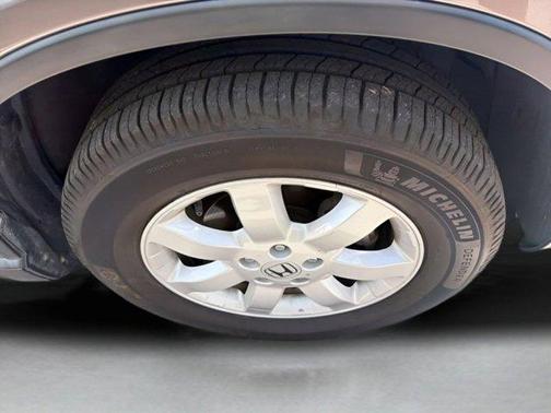 Urban Titanium Metallic 2011 Honda CR-V SE