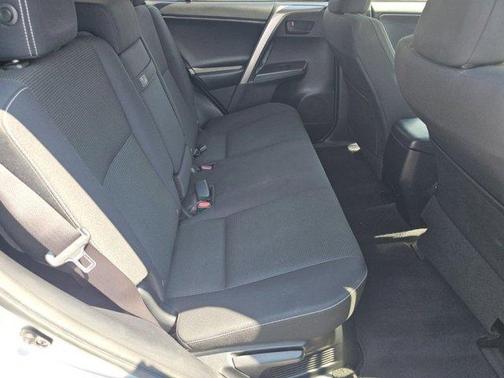 2018 Toyota RAV4 Hybrid LE
