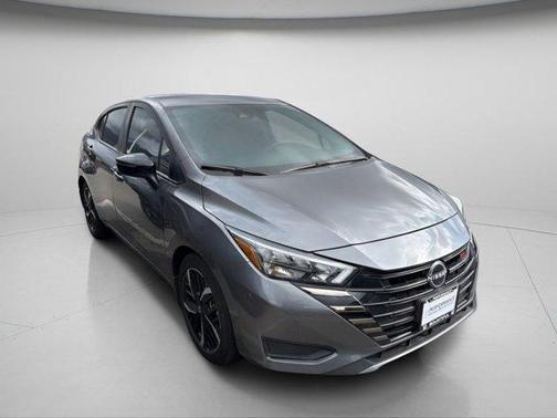 2024 Nissan Versa 1.6 SR