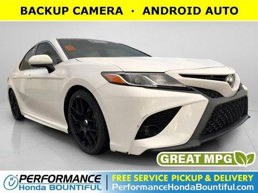 2020 Toyota Camry SE