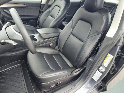 2023 Tesla Model 3 Long Range