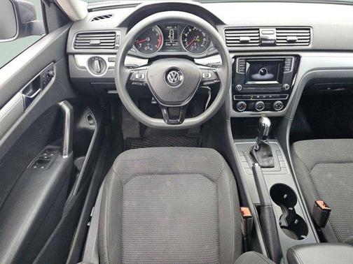 2018 Volkswagen Passat 2.0T S