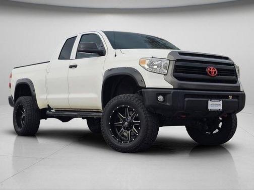 2014 Toyota Tundra SR5