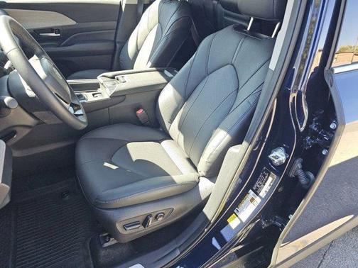 2025 Toyota Grand Highlander LIMITED