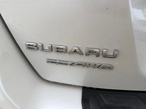 Satin White Pearl 2014 Subaru XV Crosstrek 2.0i Limited