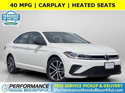 Pure White 2025 Volkswagen Jetta 1.5T Sport