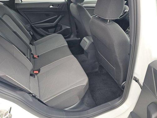 Pure White 2025 Volkswagen Jetta 1.5T Sport