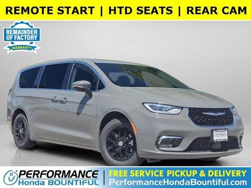 Ceramic Gray Clearcoat 2023 Chrysler Pacifica Touring-L
