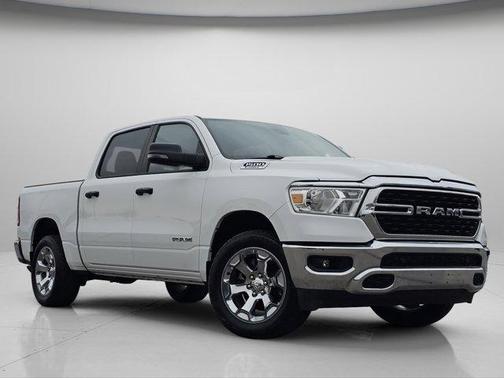Bright White Clearcoat 2023 RAM 1500 Big Horn