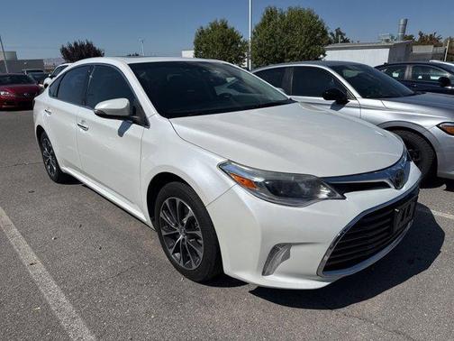 2017 Toyota Avalon XLE