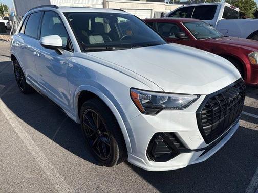 2022 Audi Q3 45 S line Premium
