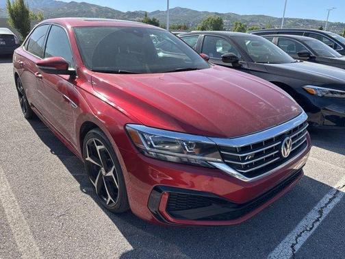 2021 Volkswagen Passat 2.0T R-Line