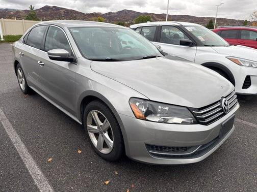 2014 Volkswagen Passat 1.8T Sport