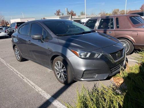 2021 Nissan Versa 1.6 SV