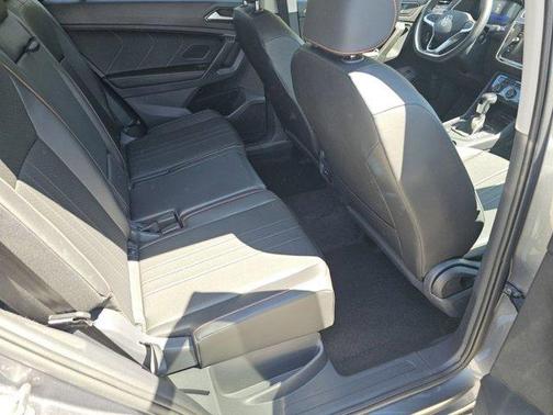 Platinum Gray Metallic 2024 Volkswagen Tiguan 2.0T Wolfsburg Edition