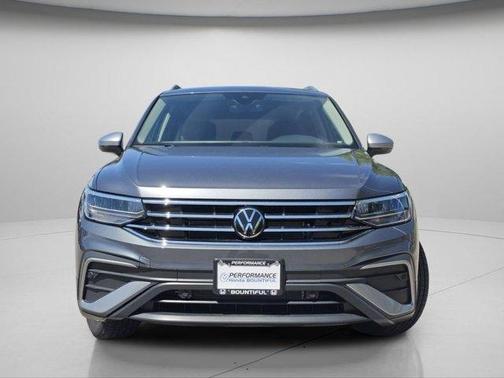 Platinum Gray Metallic 2024 Volkswagen Tiguan 2.0T Wolfsburg Edition