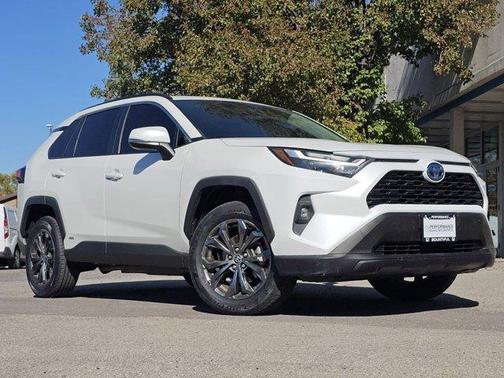 2023 Toyota RAV4 Hybrid XLE Premium