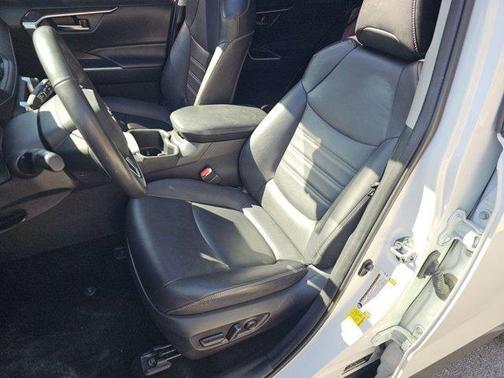 2023 Toyota RAV4 Hybrid XLE Premium