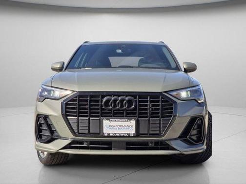 2022 Audi Q3 45 S line Premium
