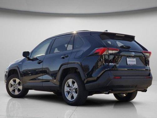 2021 Toyota RAV4 Hybrid LE