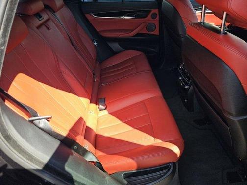 2018 BMW X6 xDrive50i
