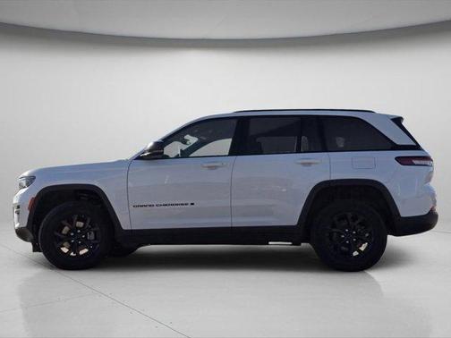 2024 Jeep Grand Cherokee Laredo