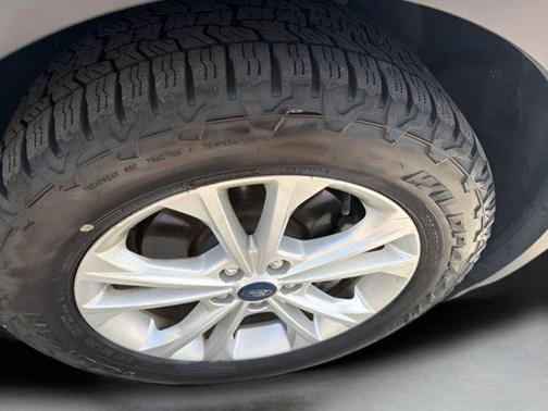 Ingot Silver 2018 Ford Escape SE