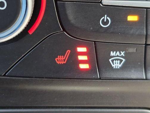 Ingot Silver 2018 Ford Escape SE