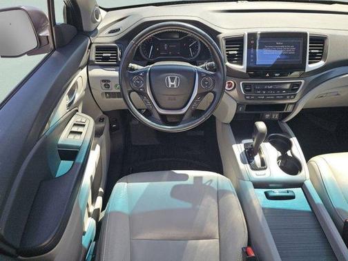 Lunar Silver Metallic 2016 Honda Pilot EX-L