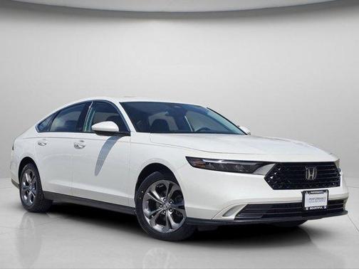 White 2023 Honda Accord EX
