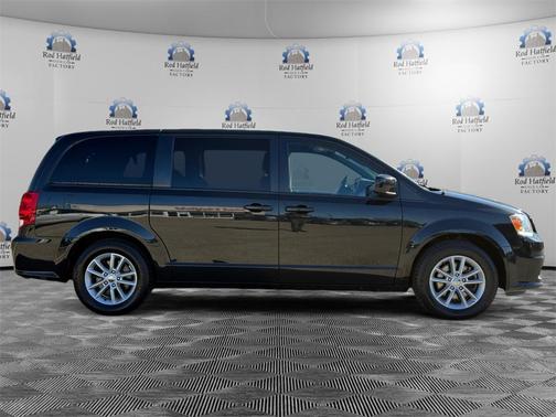 2020 Dodge Grand Caravan SE