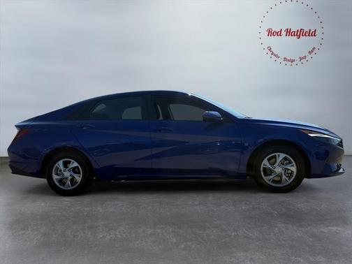 2023 Hyundai ELANTRA SE