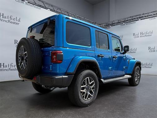 2025 Jeep Wrangler 4-Door Sahara 4x4
