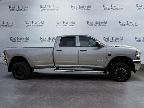 2021 RAM 3500 Tradesman Crew Cab 4x4 8' Box