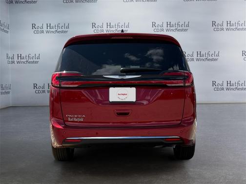 2026 Chrysler Pacifica L
